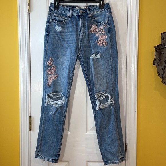 Garage Mom Jeans Floral Embroidered Distressed High Rise 7 - Picture 2 of 16